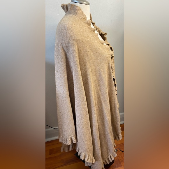 Talbots Ruana Ruffled Wool Shawl/Wrap in Camel - Picture 7 of 11